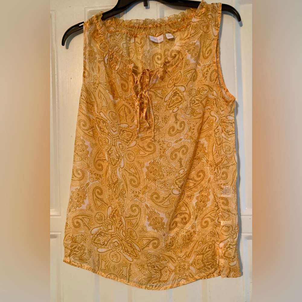 New York & Company Sheer Sleeveless Over Cover  - M